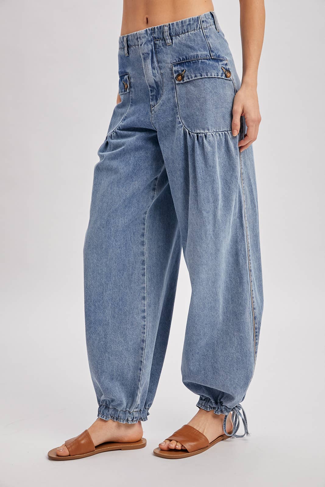 DENIM ANKLE DRAWSTRING BALLOON JEANS: DK.WASH / S