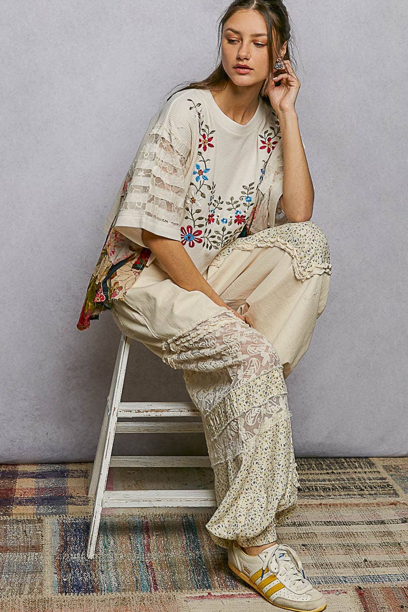 Boho Side Ruffle Detail Floral Embroidery Thermal Top: MINT / S