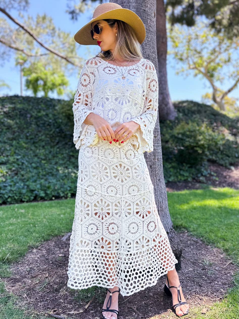 Hexagon Boho Floral Maxi Skirt with Elastic Waistband: Ivory / One Size