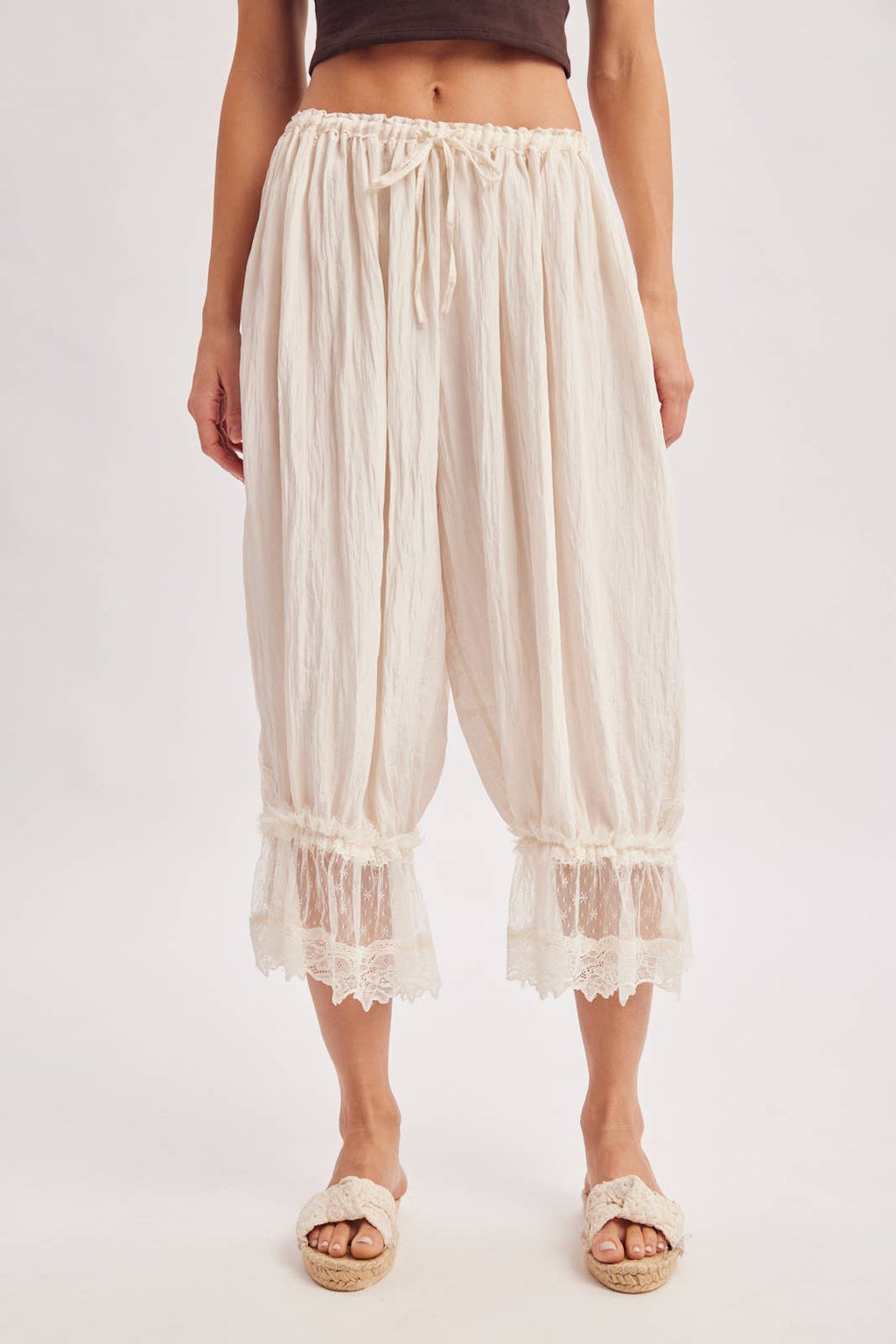 LACE TRIMMED MIDI BLOOMER PANTS: COCO