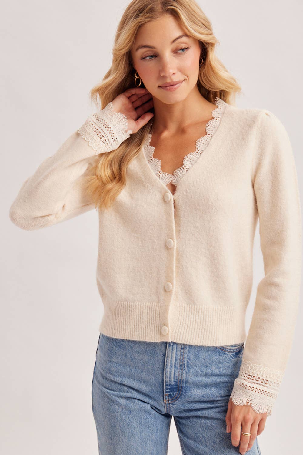 EYELASH LACE TRIM V-NECK KNIT PUFF SLEEVE CARDIGAN