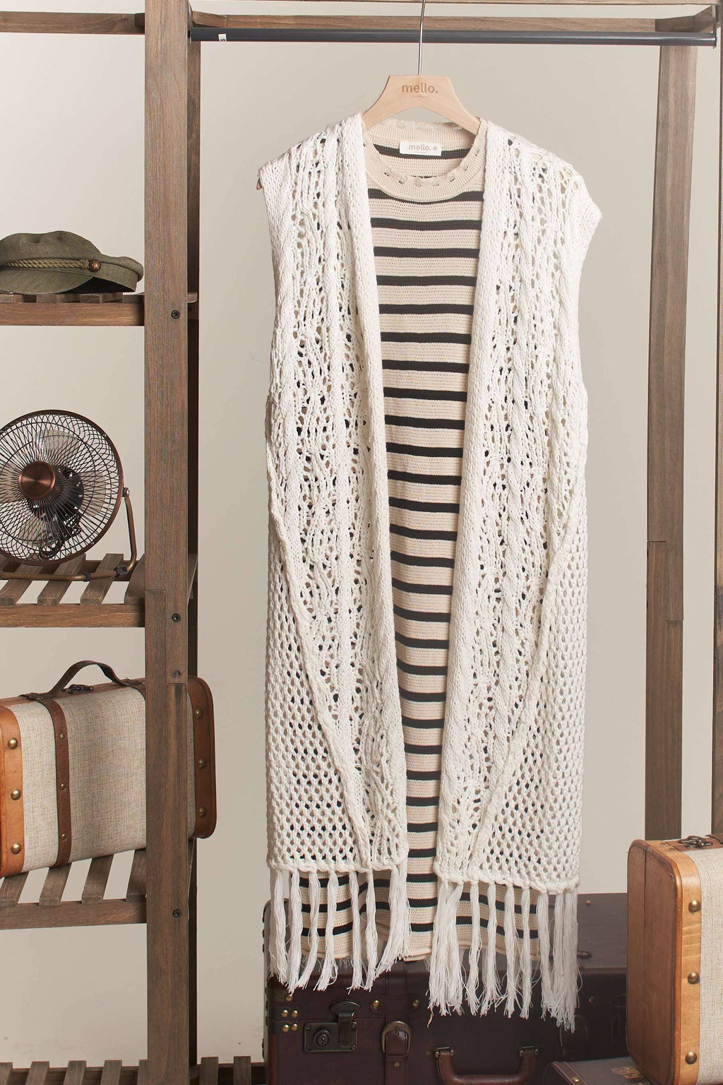 Sleeveless Crochet Long Cardigan with Fringe: Ivory / S
