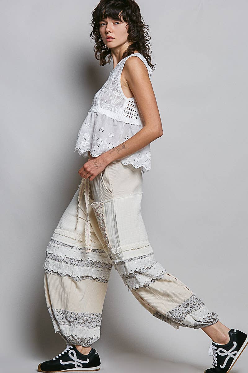 Double Gauze Trim Floral Patch Waistband Jogger Pants: Pink