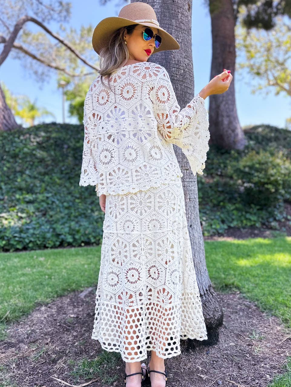 Hexagon Boho Floral Maxi Skirt with Elastic Waistband: Ivory / One Size