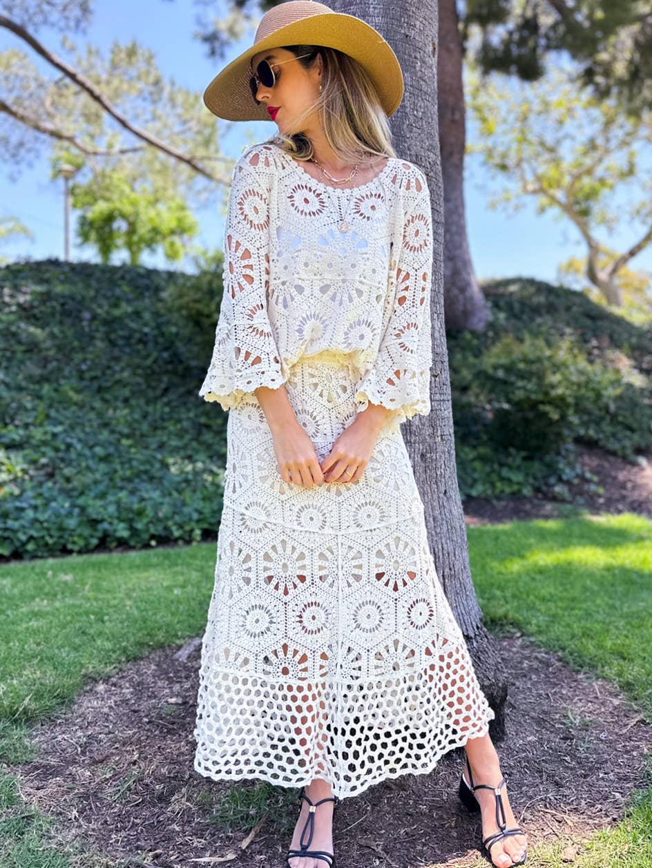 Hexagon Boho Floral Maxi Skirt with Elastic Waistband: Ivory / One Size