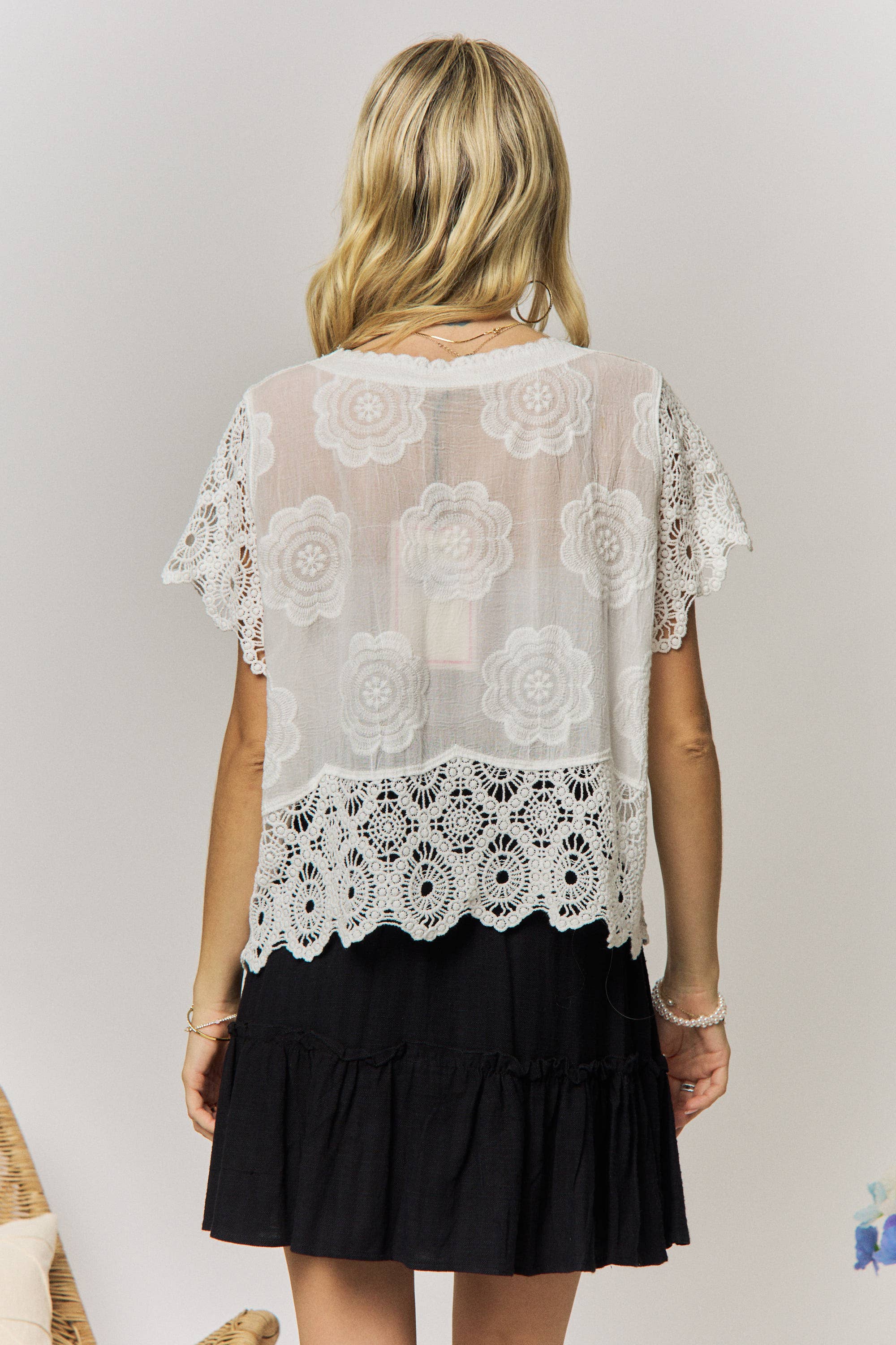 LACE SLEEVE COTTON TOP- LET4268: Beige / ONESIZE(6)