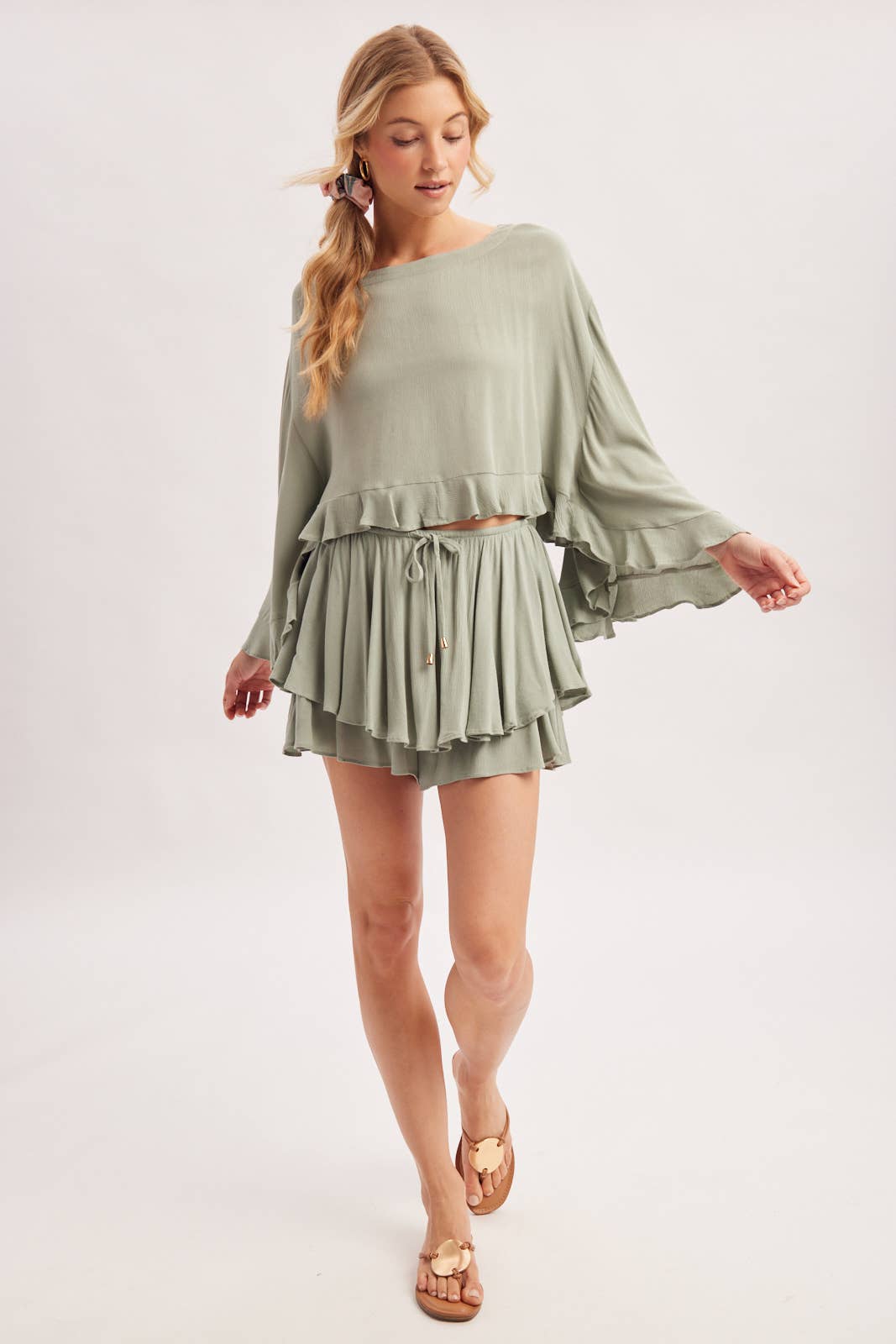 BILLOWY CROPPED OVERSIZED BELL SLEEVE RUFFLE HEM TOP: BIRCH