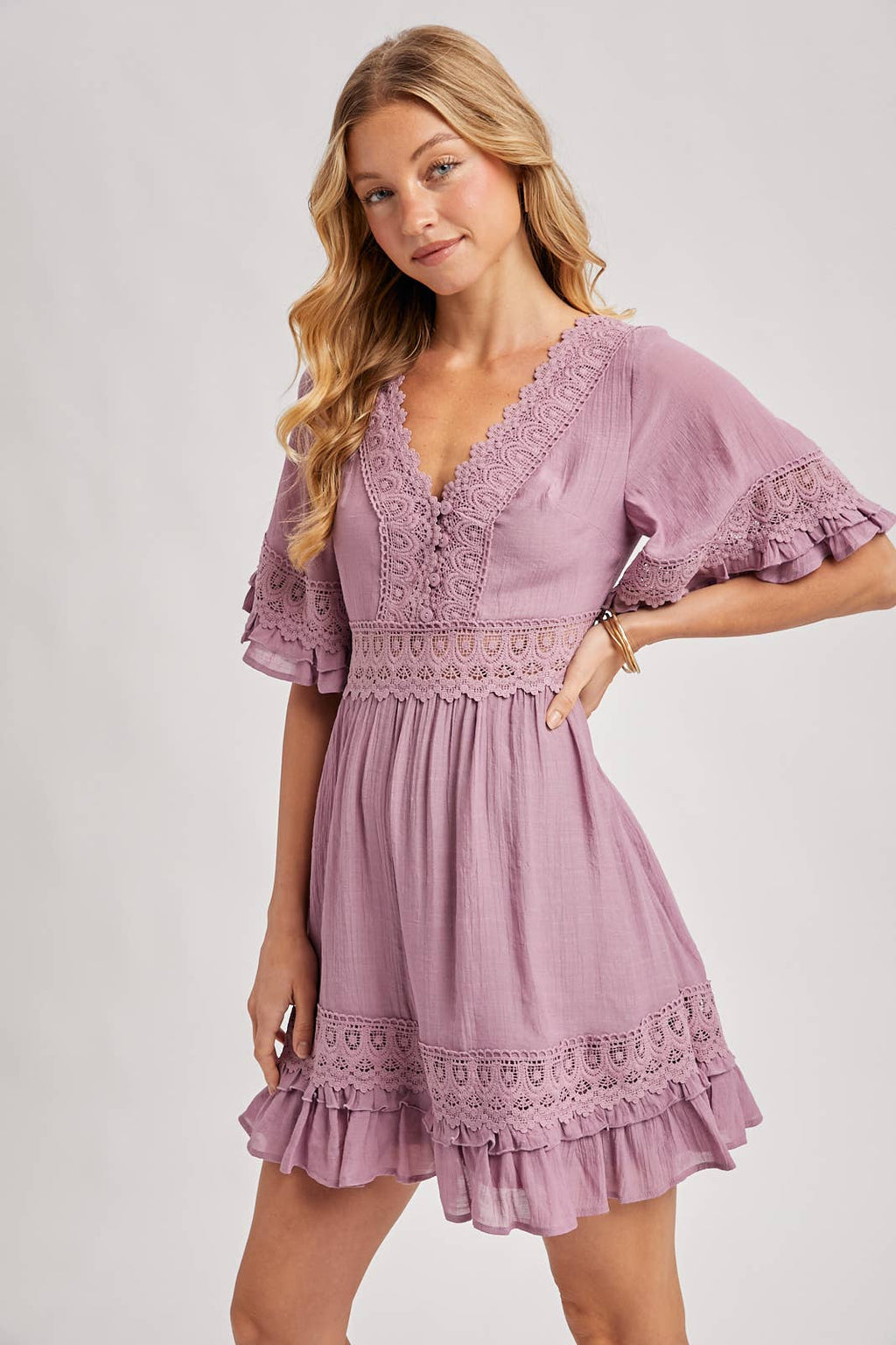 V-NECK LACE DRESS OPEN BACK: SHELL