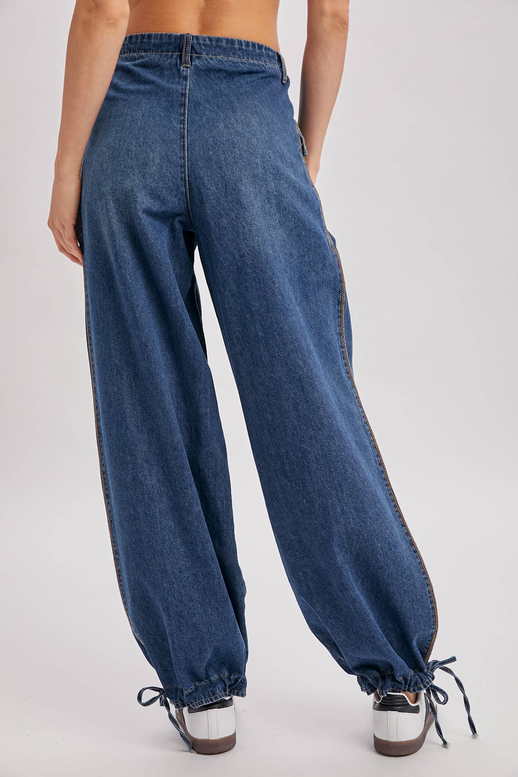 DENIM ANKLE DRAWSTRING BALLOON JEANS: DK.WASH / S