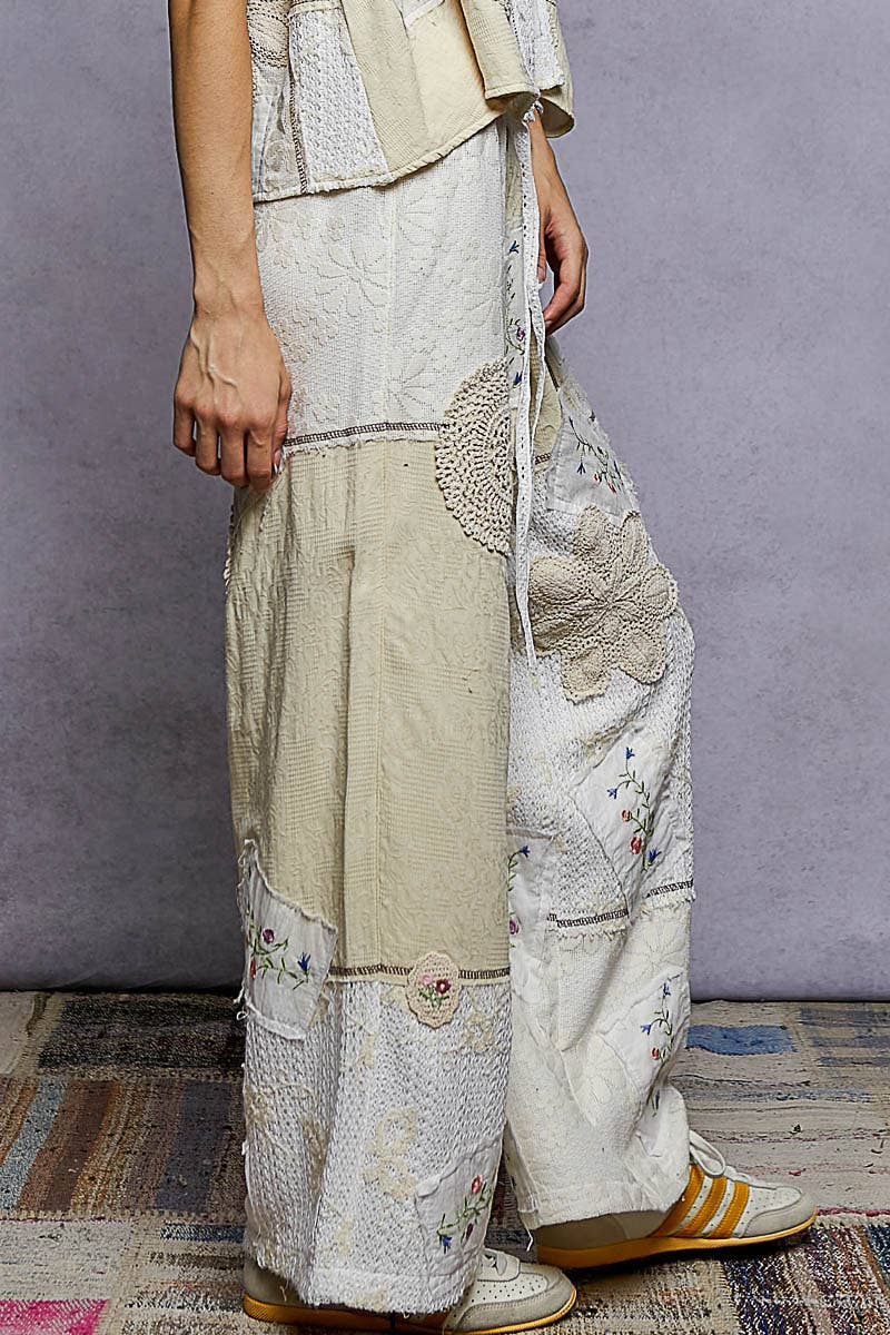 Solid Lace Patch Detail Woven Pants: CHOCO STRIPE