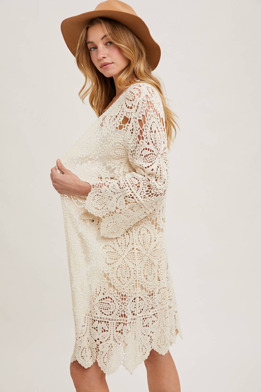 CROCHET OPEN FRONT BELL SLEEVED CARDIGAN: LATTE / M/L