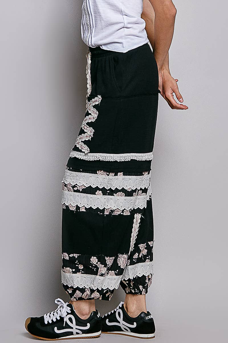 Double Gauze Trim Floral Patch Waistband Jogger Pants: Pink