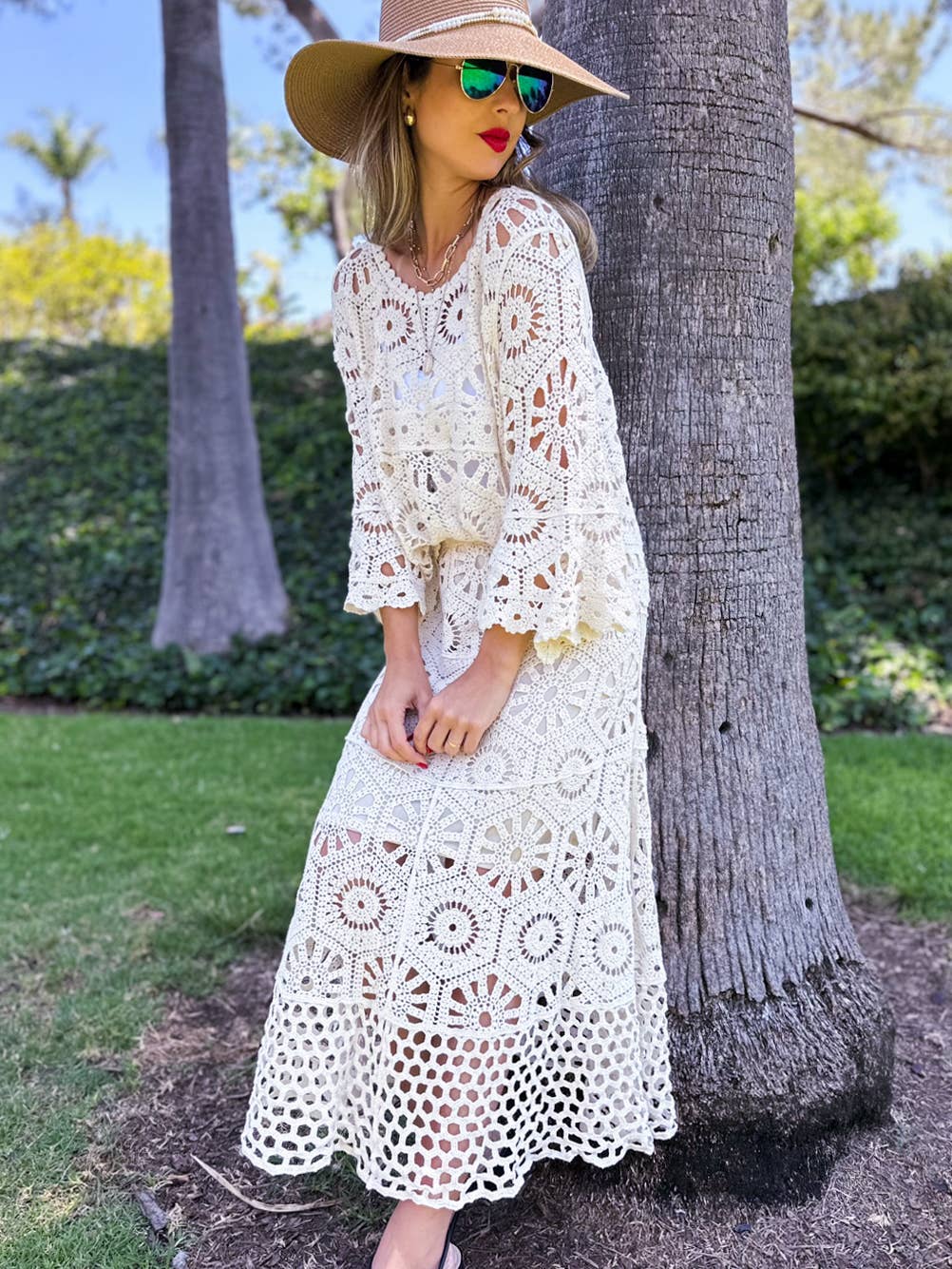 Hexagon Boho Floral Maxi Skirt with Elastic Waistband: Ivory / One Size