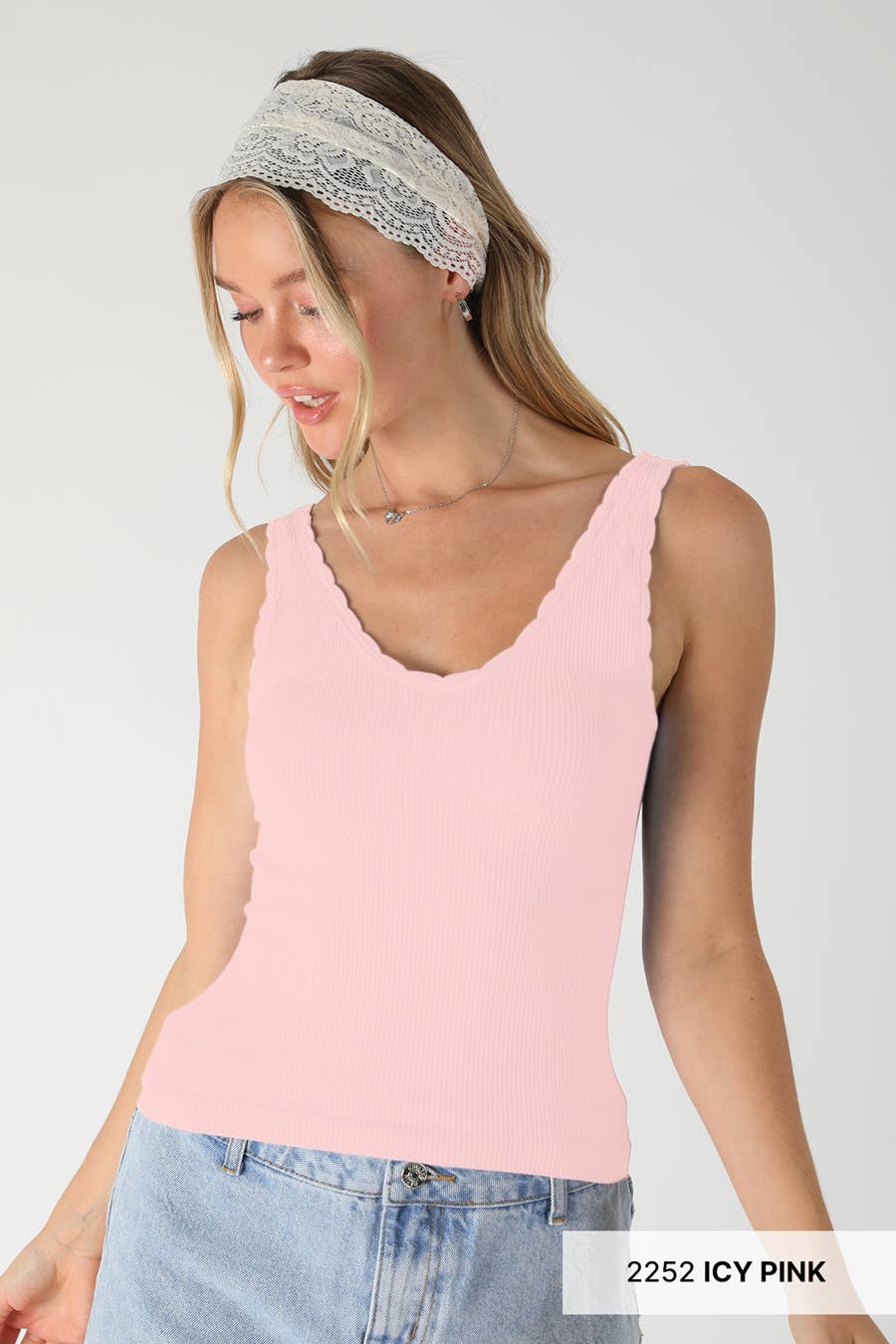 NS8467 - Reversible Scallop Edge Tank Top: 6 Black