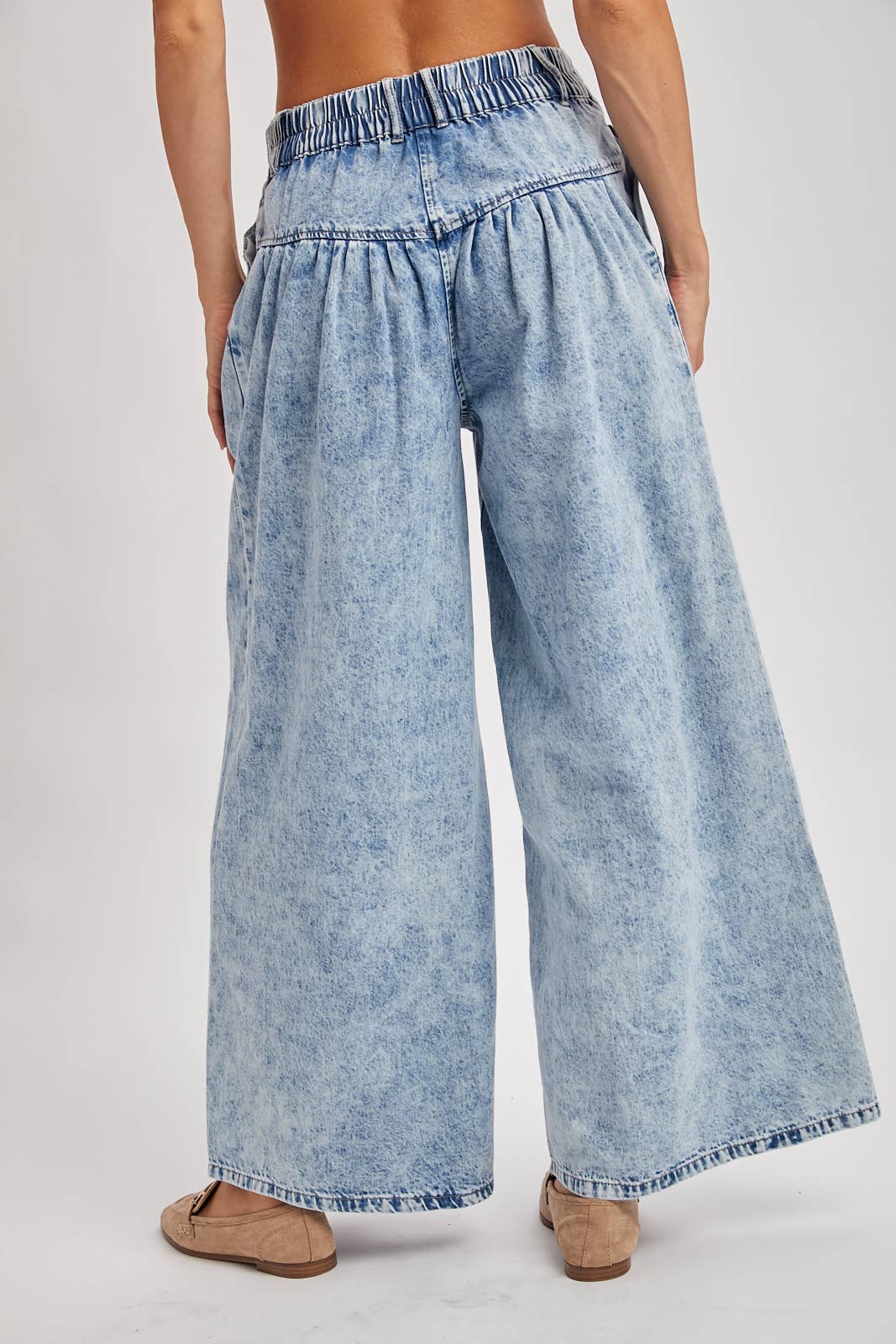 DENIM PLEATED RETRO HIGH-RISE WIDE LEG JEANS: LT.WASH / S