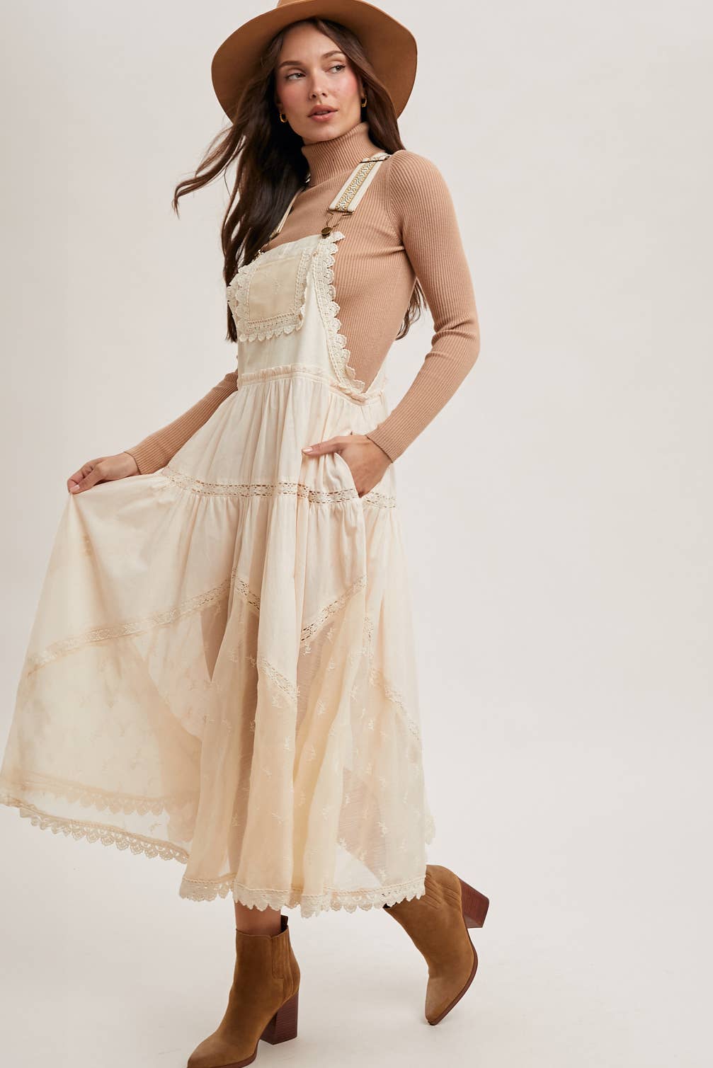 LACE EMBROIDERED TULLE BIB MAXI DRESS: ASH