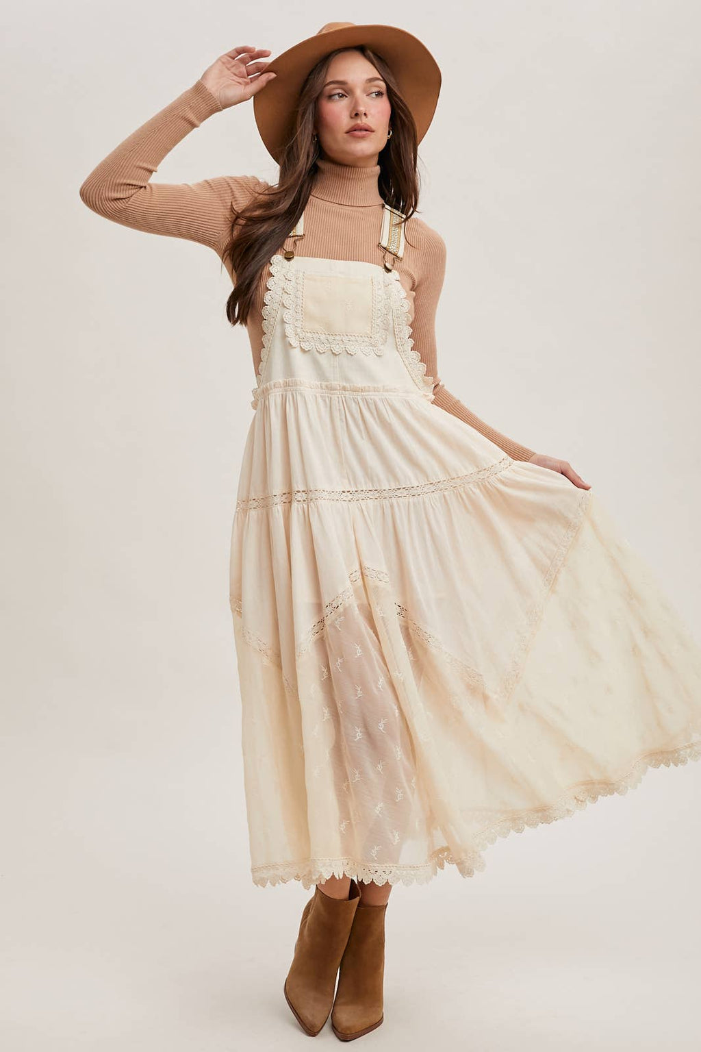 LACE EMBROIDERED TULLE BIB MAXI DRESS: ASH