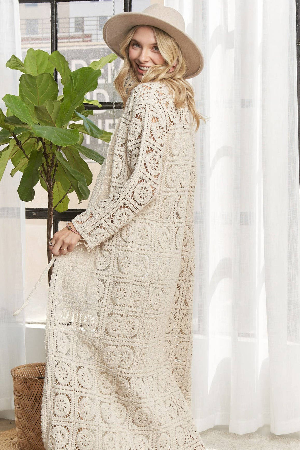 LONG SLEEVES CROCHET CARDIGAN- LESW3831: BEIGE / S-M-L(2-2-2)