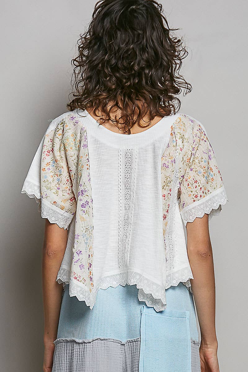 Round Neck Contrast Floral Eyelet Trim Rib Short Sleeve Top: OFF WHITE