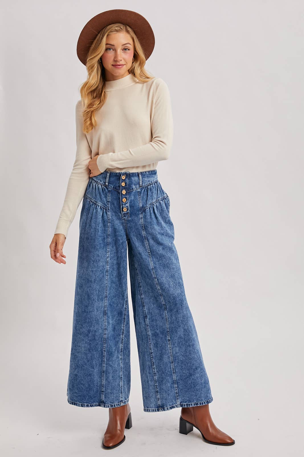 DENIM PLEATED RETRO HIGH-RISE WIDE LEG JEANS: LT.WASH / S