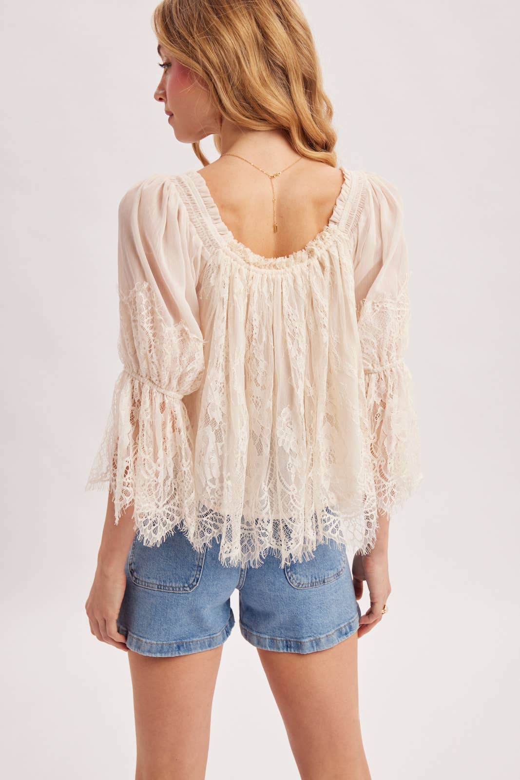 WIDE NECK RUFFLED EYELASH LACE BLOUSE - EASTER DAY: MAUVE / S