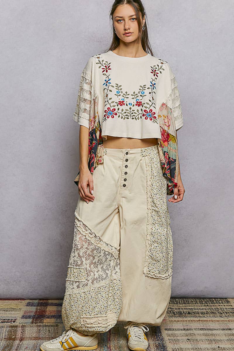 Boho Side Ruffle Detail Floral Embroidery Thermal Top: MINT / S