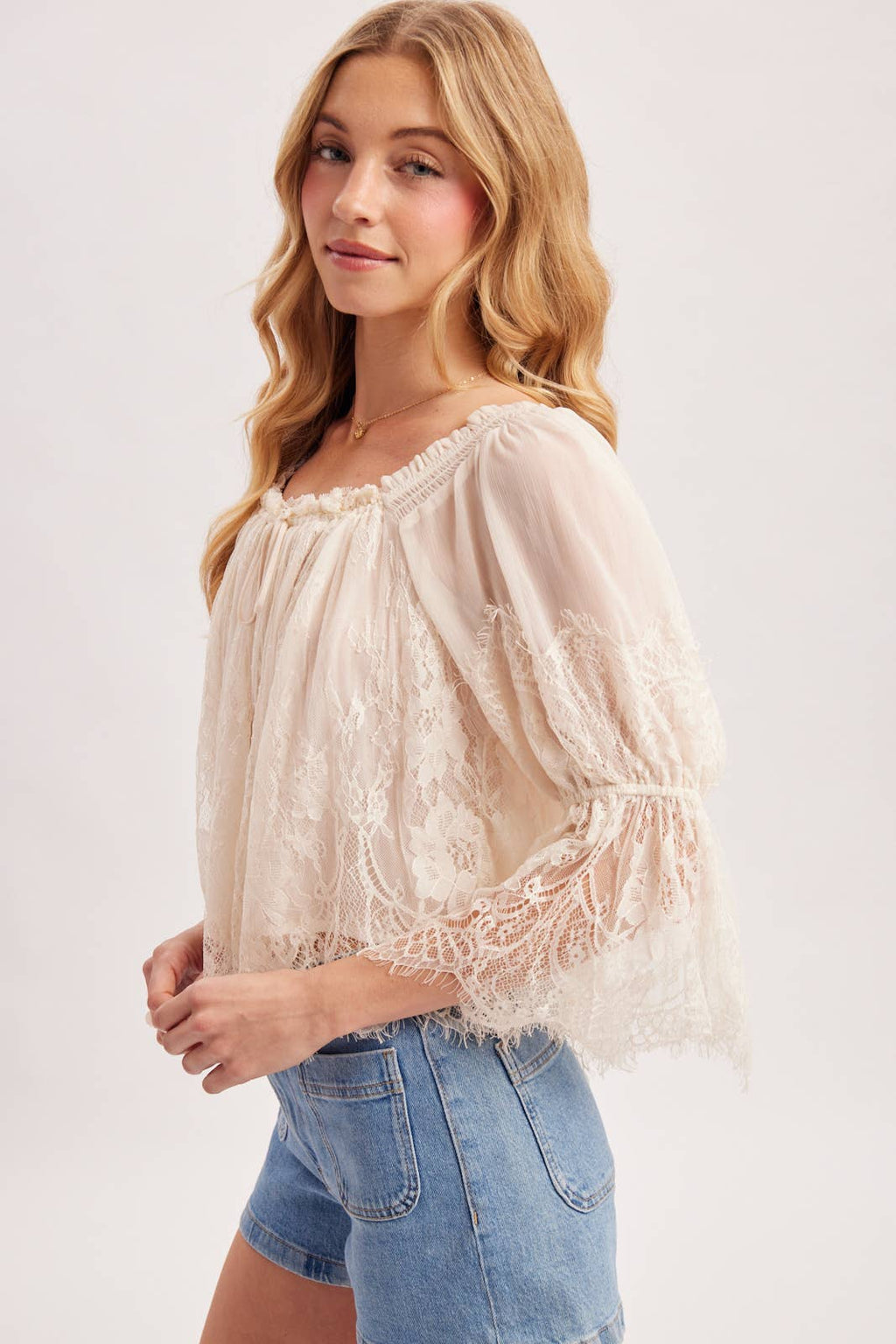 WIDE NECK RUFFLED EYELASH LACE BLOUSE - EASTER DAY: MAUVE / L
