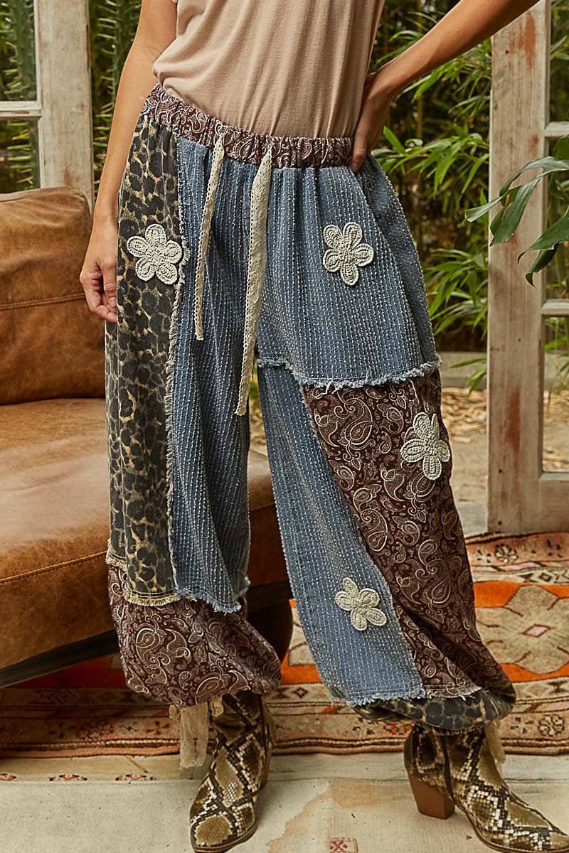 Crochet Patch Detail Contrast Patchwork Printed Woven Pants: CREAM MULTI / L
