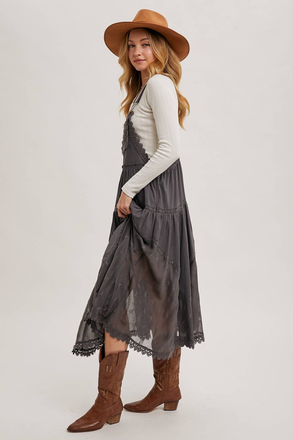 LACE EMBROIDERED TULLE BIB MAXI DRESS: ASH