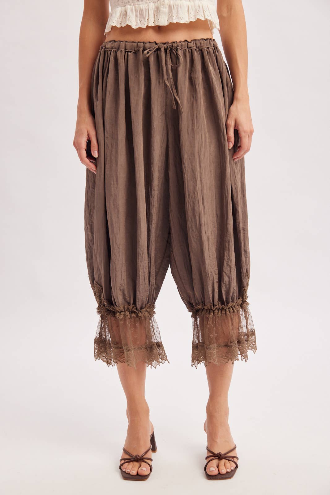 LACE TRIMMED MIDI BLOOMER PANTS: COCO