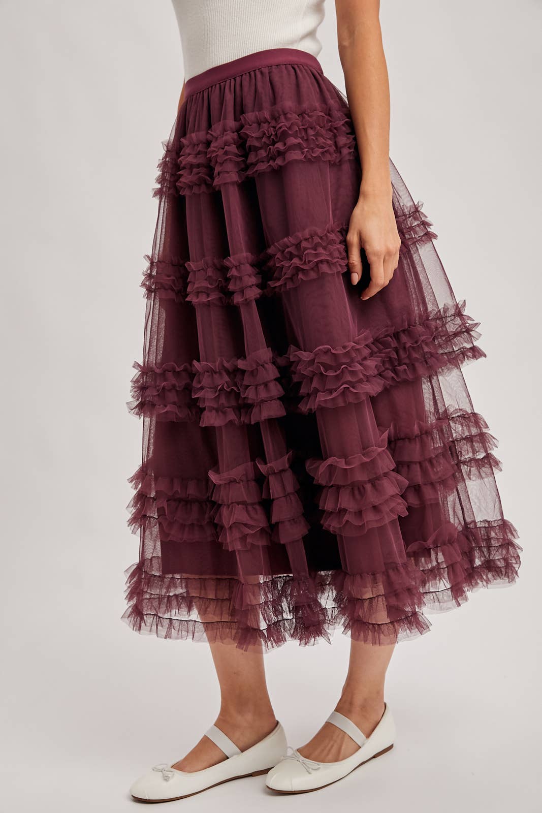 ROMANTIC RUFFLE TIERED TULLE MIDI SKIRT: PLUM / M