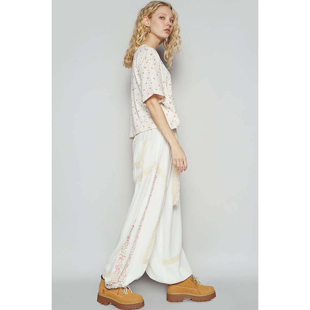 Vintage Washed Embroidery Trim Point Jogger Pants: NAVY CHARCOAL / M