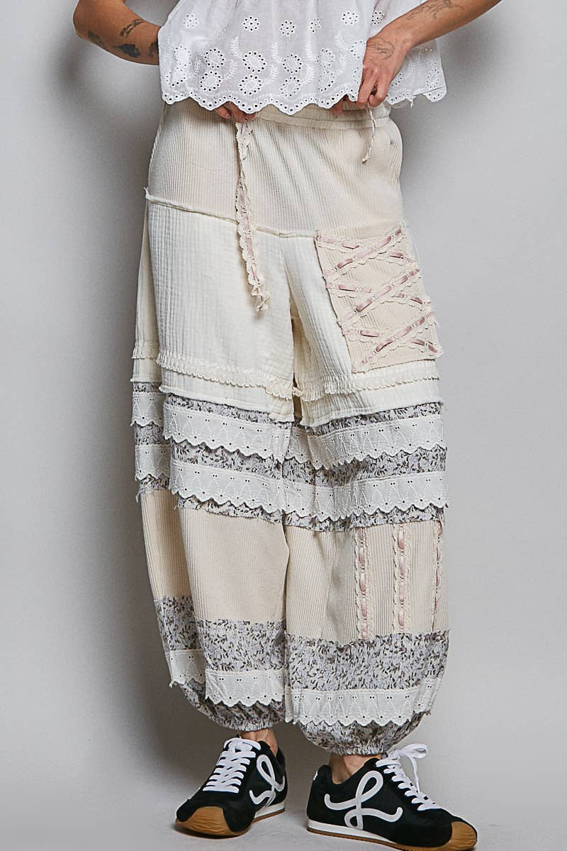 Double Gauze Trim Floral Patch Waistband Jogger Pants: Pink
