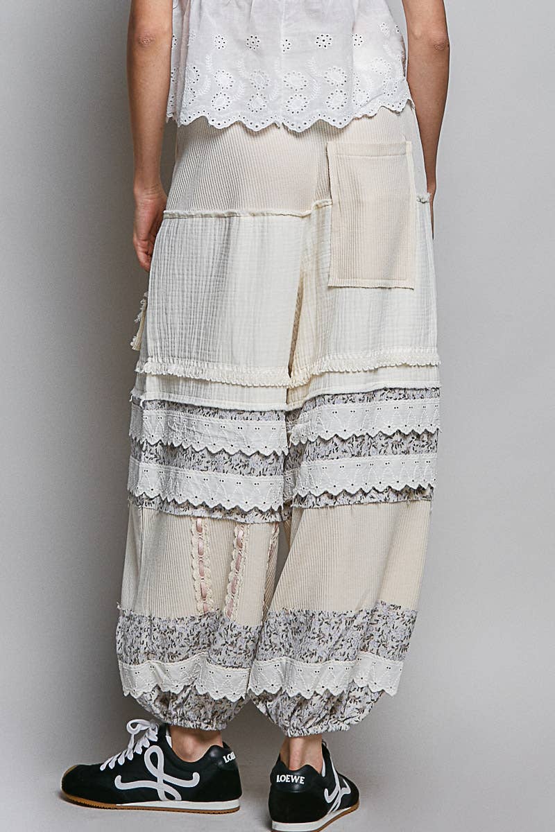 Double Gauze Trim Floral Patch Waistband Jogger Pants: Pink